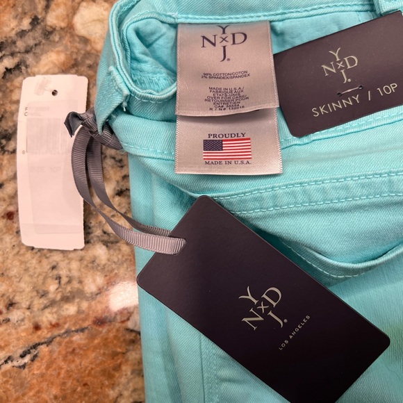 *NWT* Not Your Daughters Jeans Skinny Slimming Fit Aqua Jeans, size 10P - Picture 12 of 12